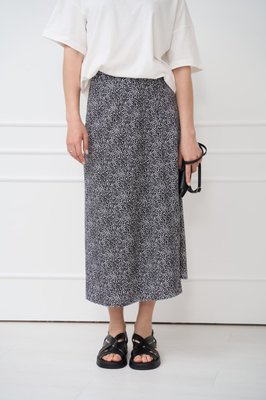 Женская юбка из софта цвет серый принт горошек р.M/L 460362 460362 фото
