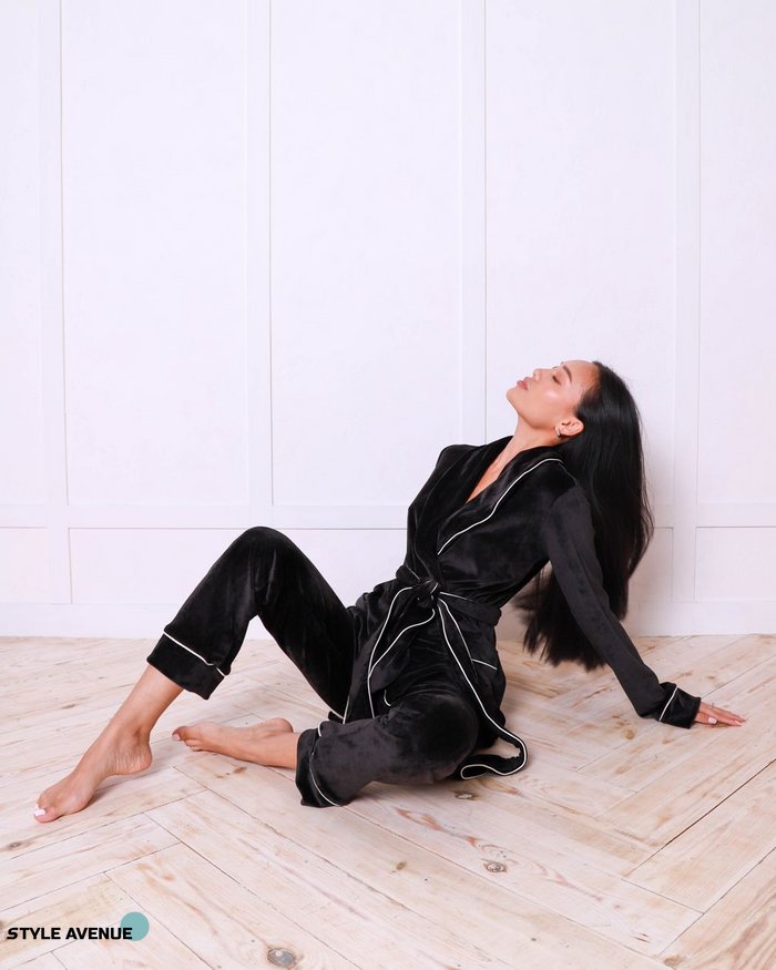 Женская пижама велюр Eva на запах черного цвета р.L 380631 380631 фото
