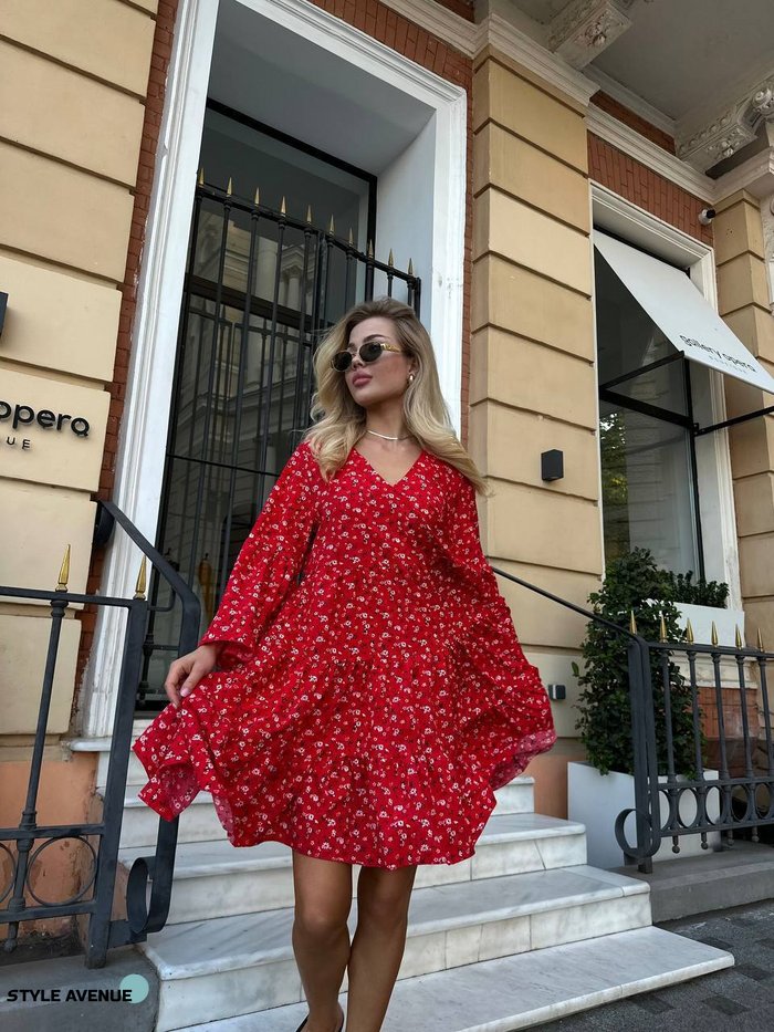 Женское платье цвет красный с цветочным принтом р.оверсайз 450102 450102 фото