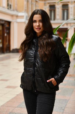 Женская теплая куртка цвет черный р.66 459819 459819 фото
