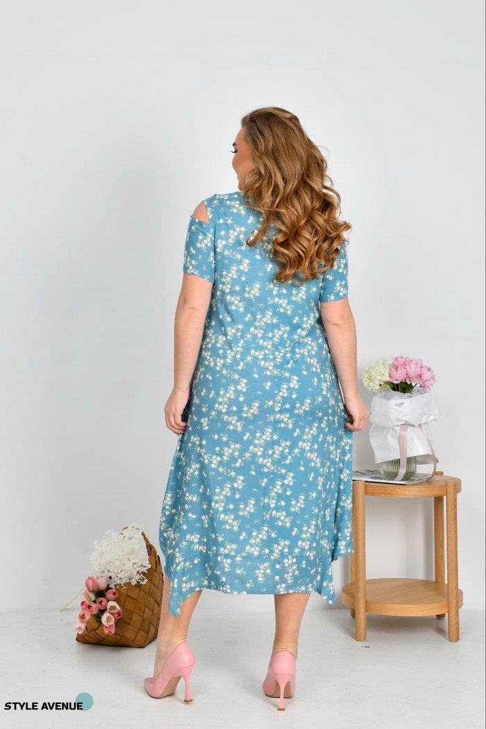 Женское платье из штапеля цвет голубой р.56 459772 459772 фото