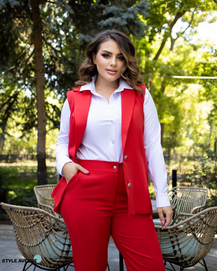 Жіночий костюм двійка брюки з жилетом червоного кольору розмір р.48/50 374442 379600 фото