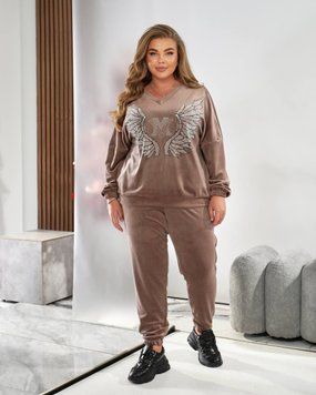 Жіночий прогулянковий костюм з декором бежевого кольору (485654) 485654 фото